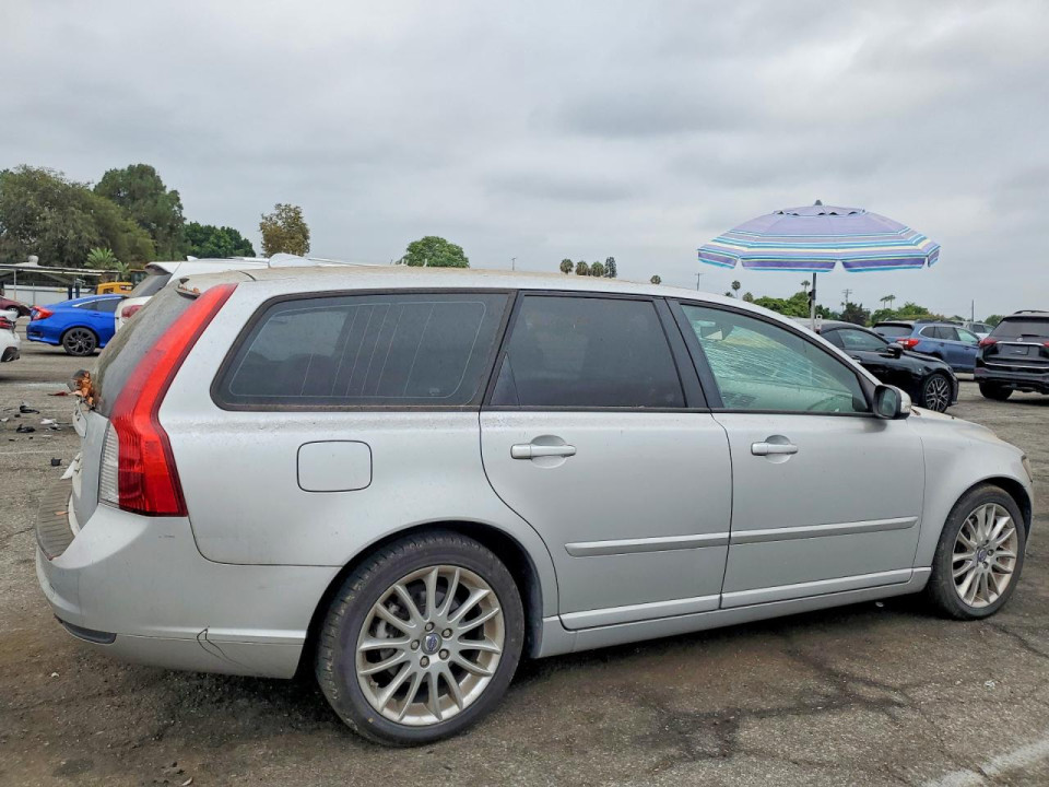 Volvo V50 2009 — Copart