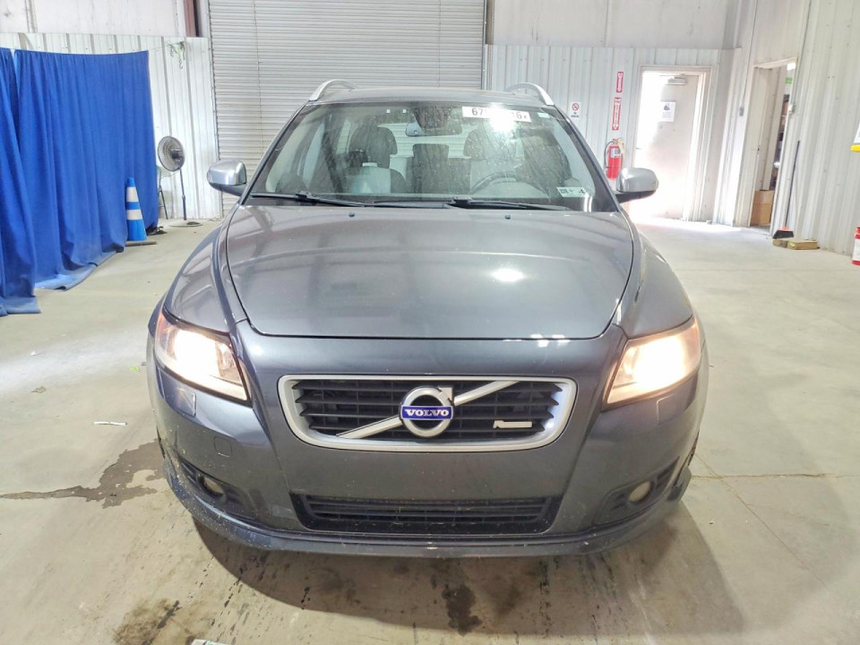 Volvo V50 2011 — Copart