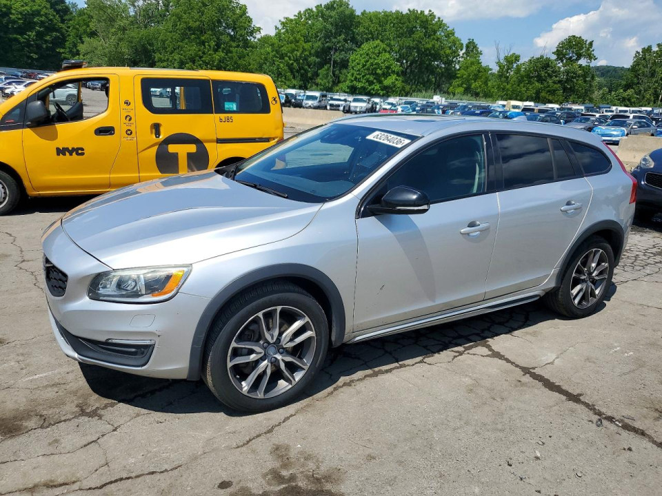 Volvo V60 2018 — Copart