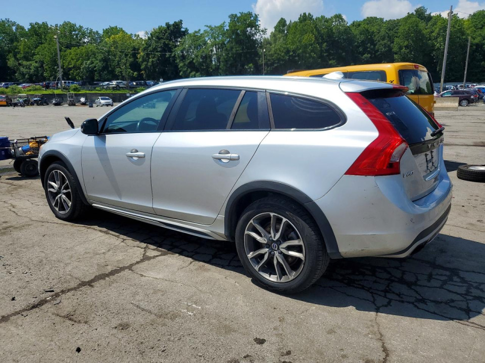 Volvo V60 2018 — Copart