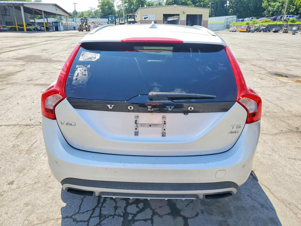 Volvo V60 2018 — Copart