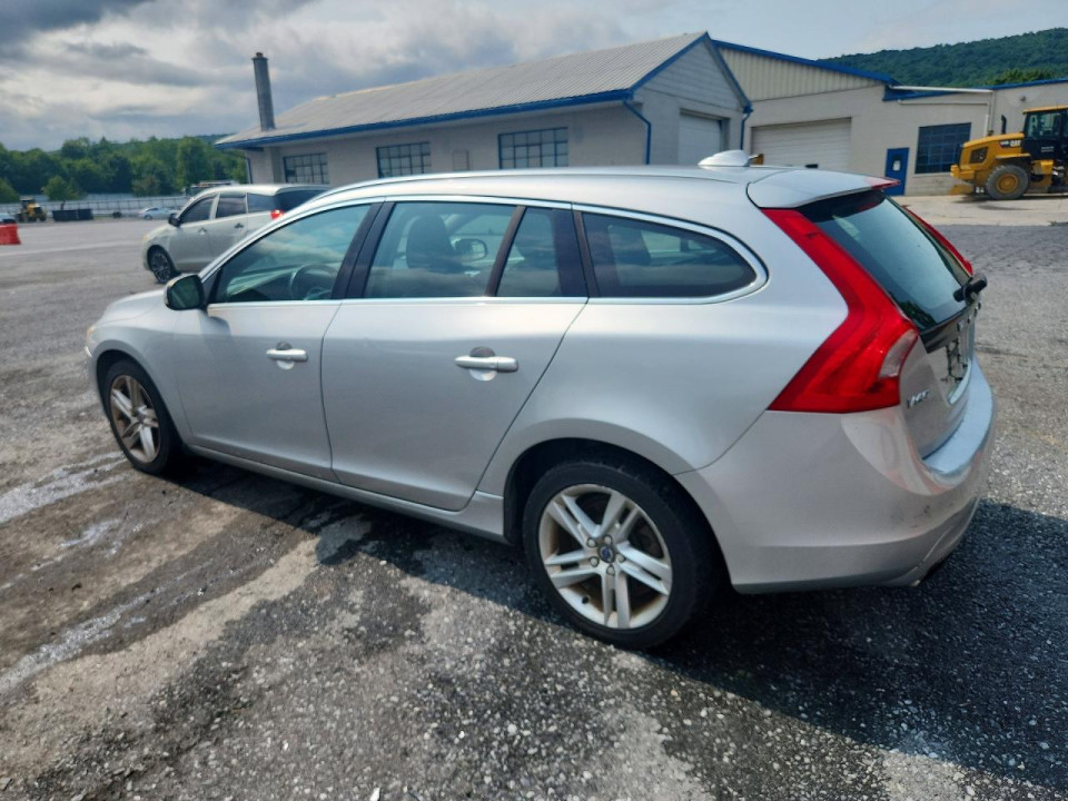 Volvo V60 2015 — Copart
