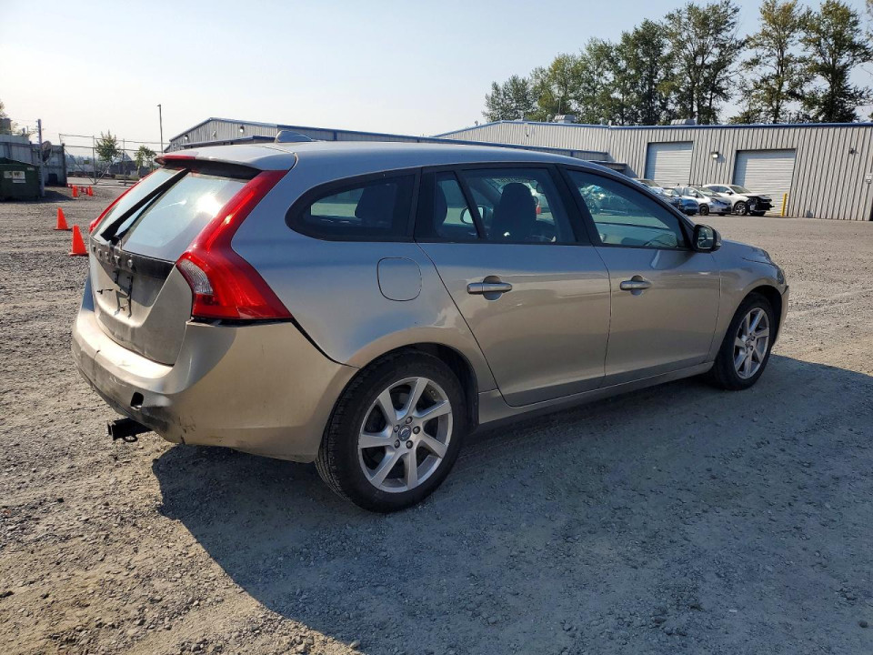 Volvo V60 2015 — Copart