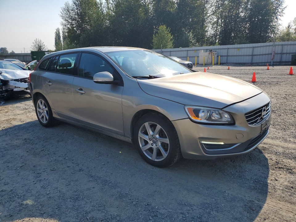 Volvo V60 2015 — Copart