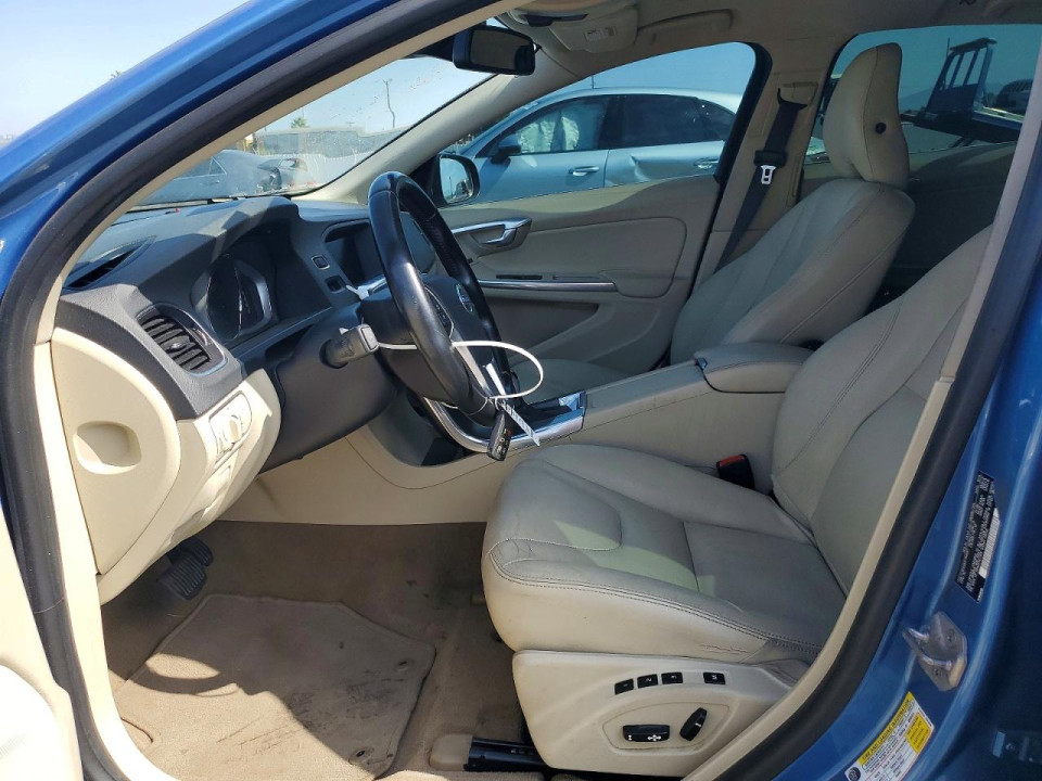 Volvo V60 2015 — Copart