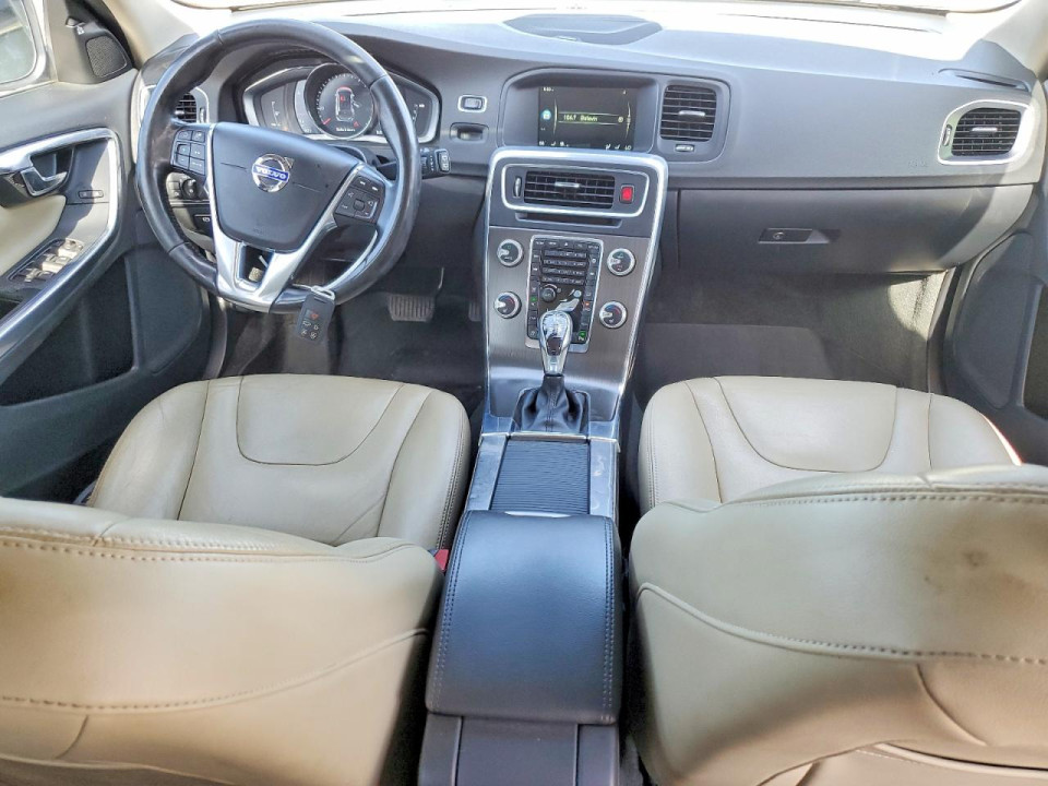 Volvo V60 2016 — Copart
