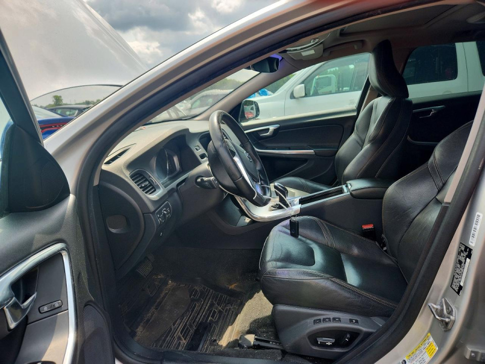 Volvo V60 2017 — Copart