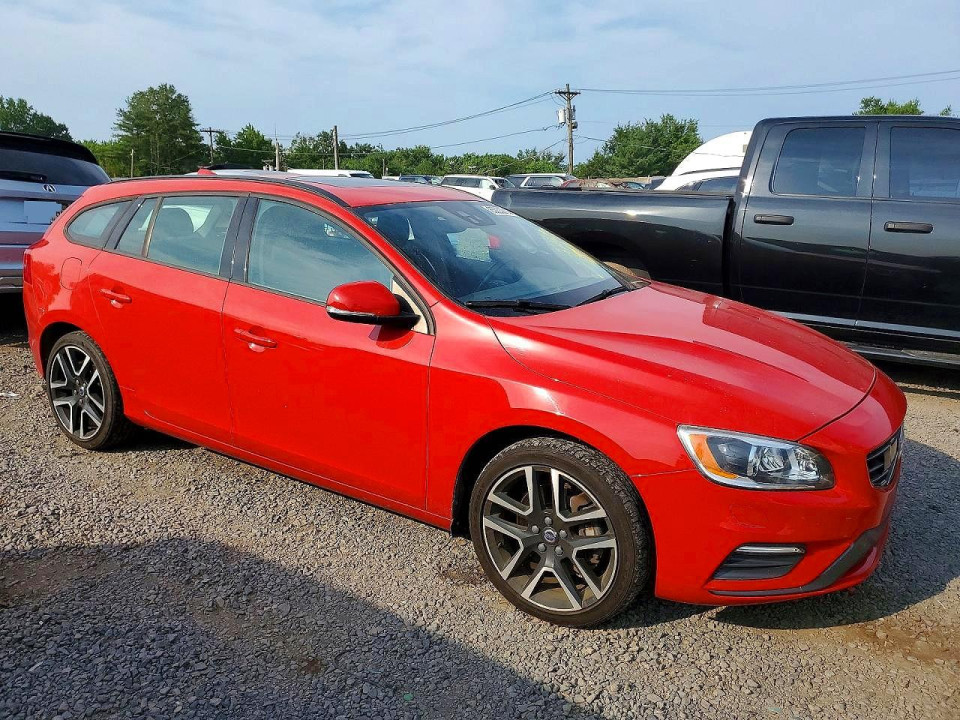 Volvo V60 2018 — Copart