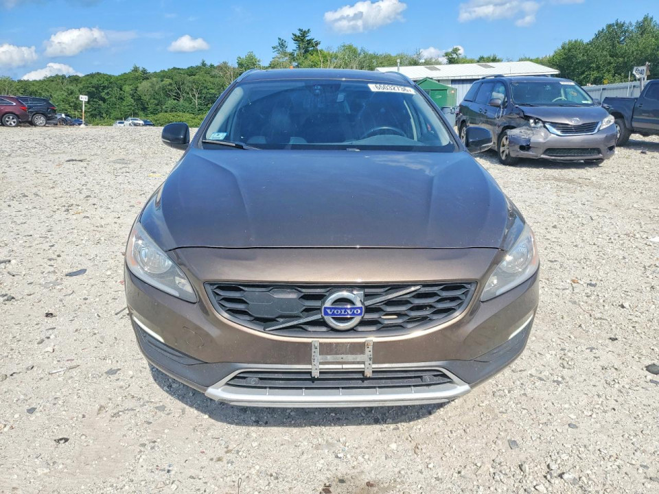 Volvo V60 2016 — Copart