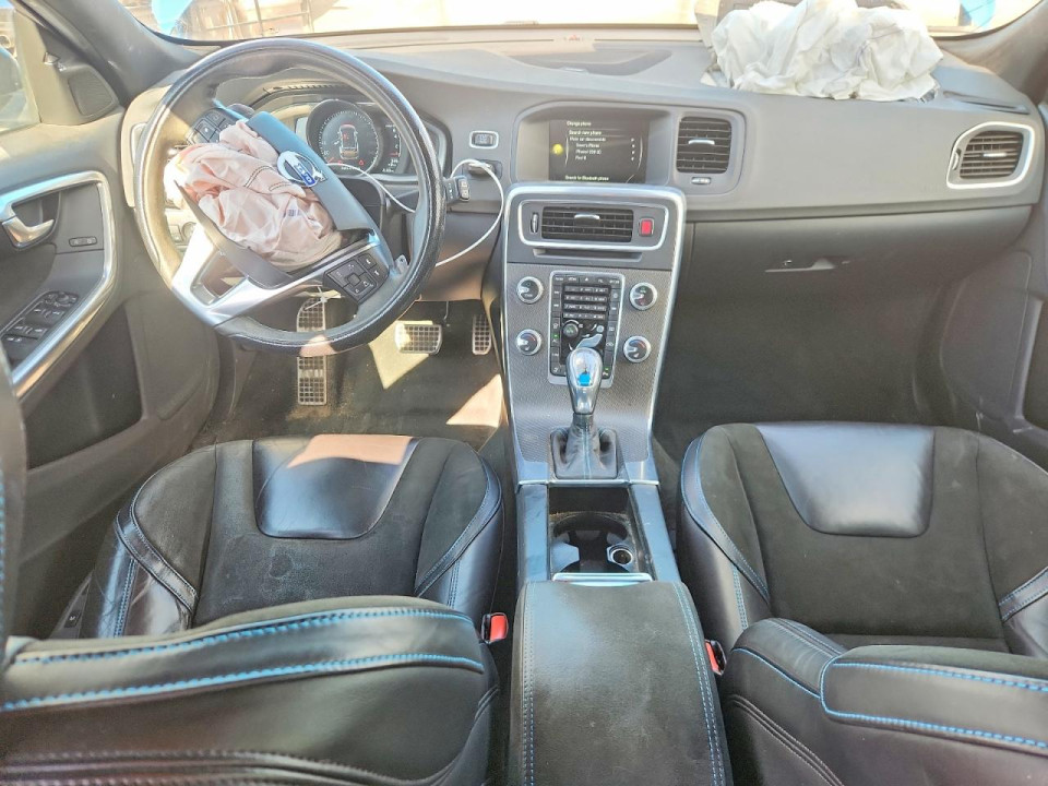 Volvo V60 2015 — Copart