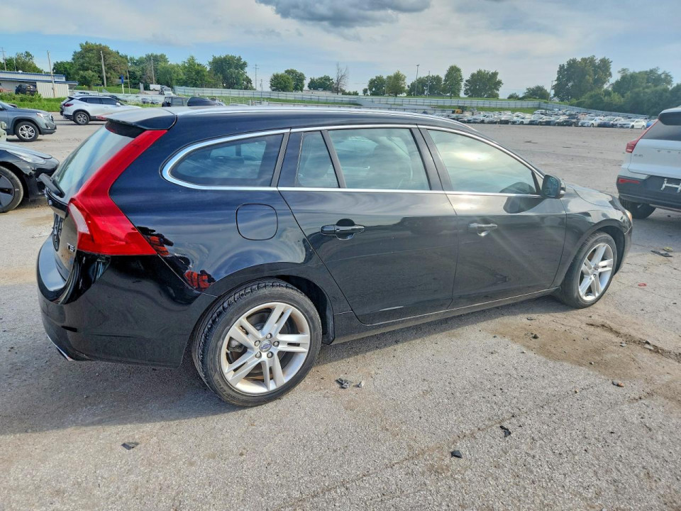 Volvo V60 2015 — Copart