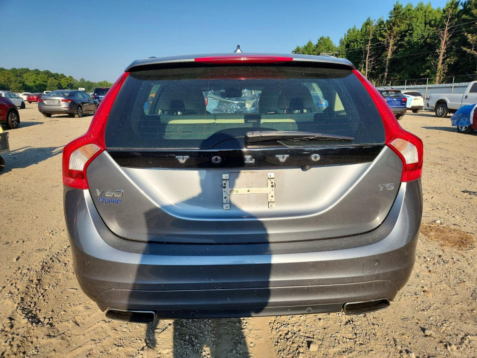 Volvo V60 2017 — Copart