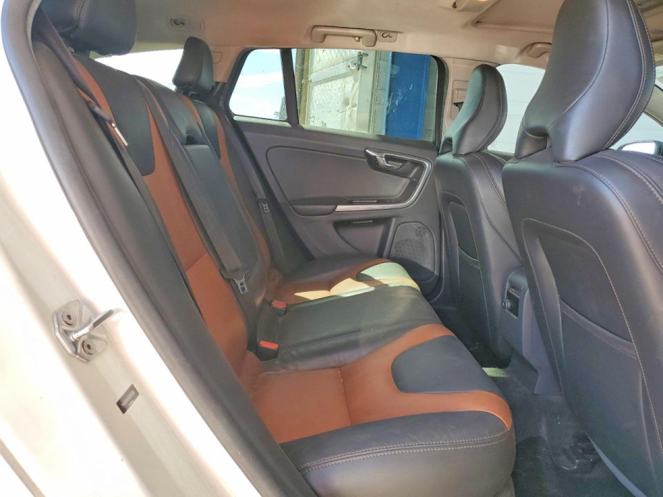 Volvo V60 2016 — Copart