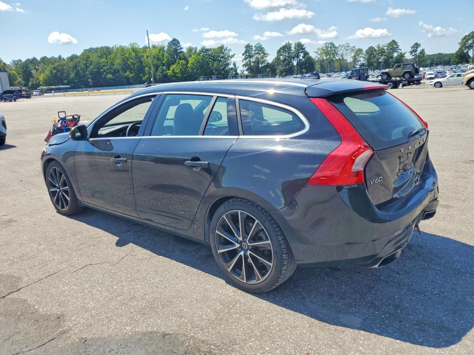Volvo V60 2017 — Copart
