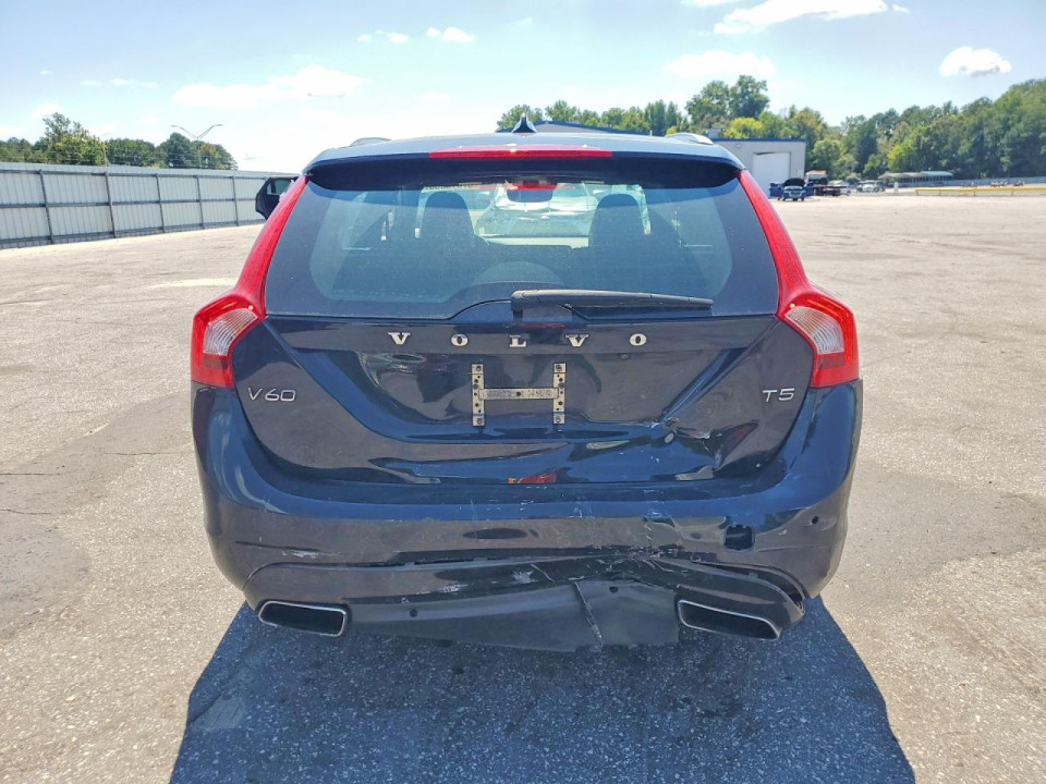 Volvo V60 2017 — Copart