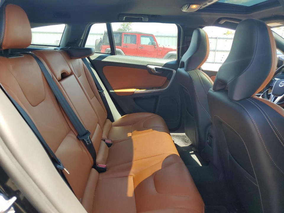 Volvo V60 2017 — Copart