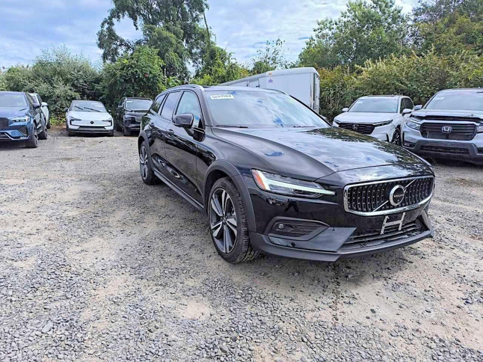 Volvo V60 2026 — Copart
