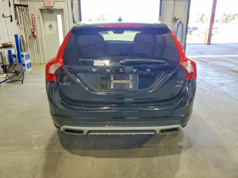 Volvo V60 2018 — Copart