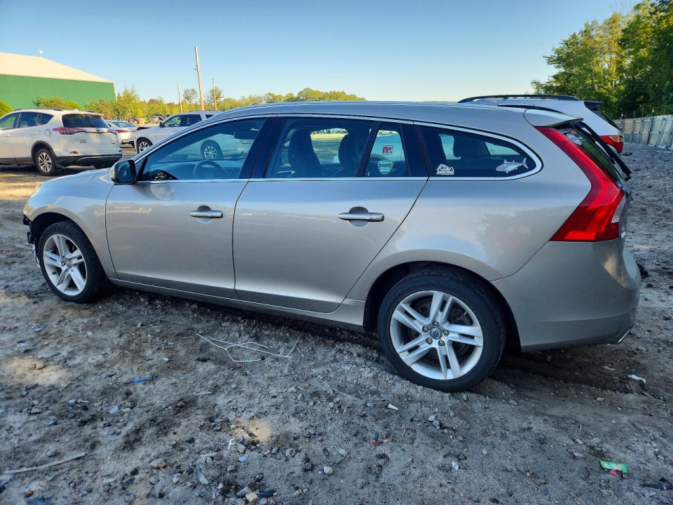 Volvo V60 2015 — Copart