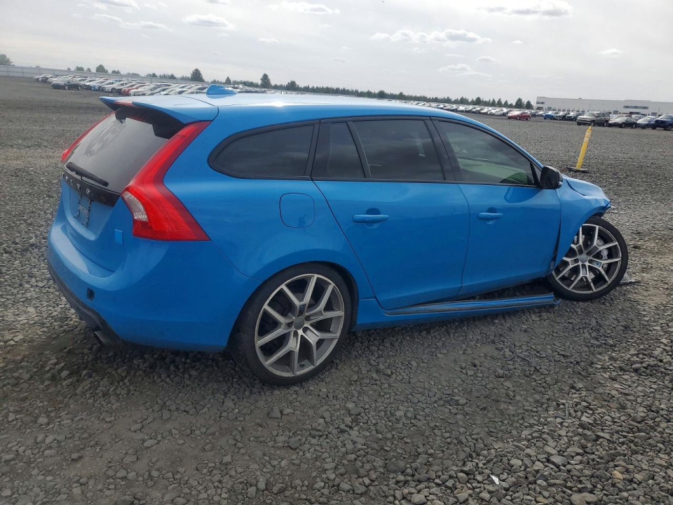 Volvo V60 2016 — Copart