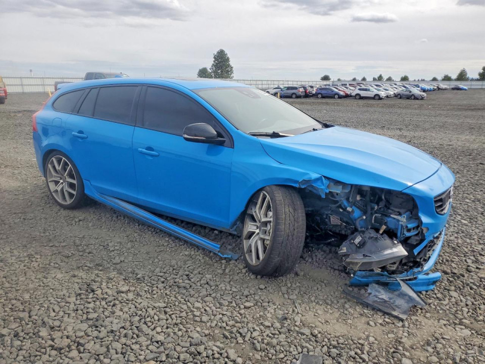 Volvo V60 2016 — Copart