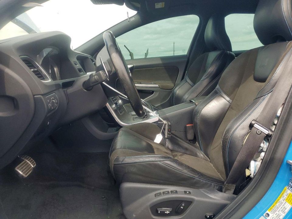 Volvo V60 2016 — Copart