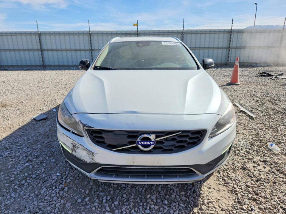 Volvo V60 2017 — Copart