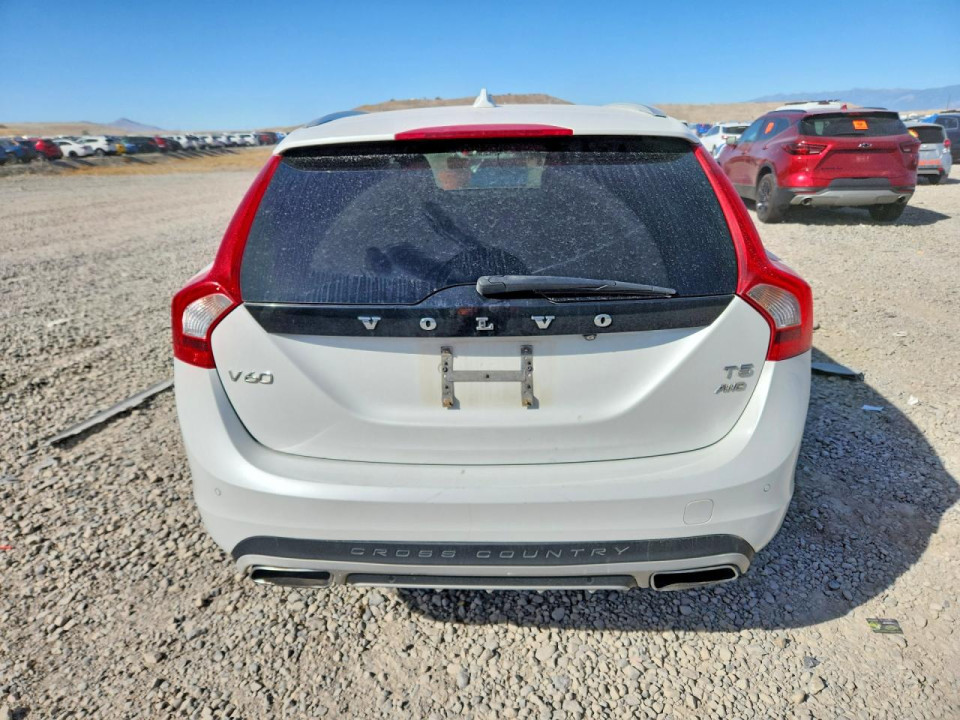 Volvo V60 2017 — Copart