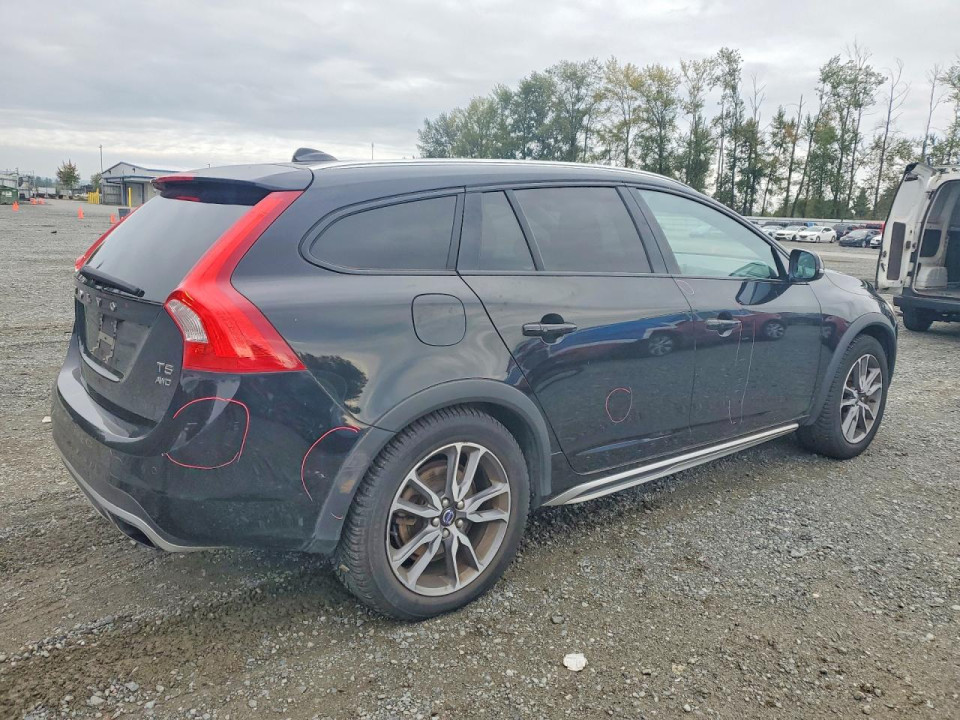 Volvo V60 2016 — Copart