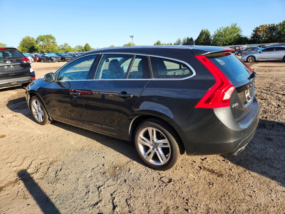 Volvo V60 2015 — Copart