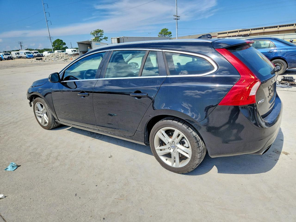 Volvo V60 2015 — Copart