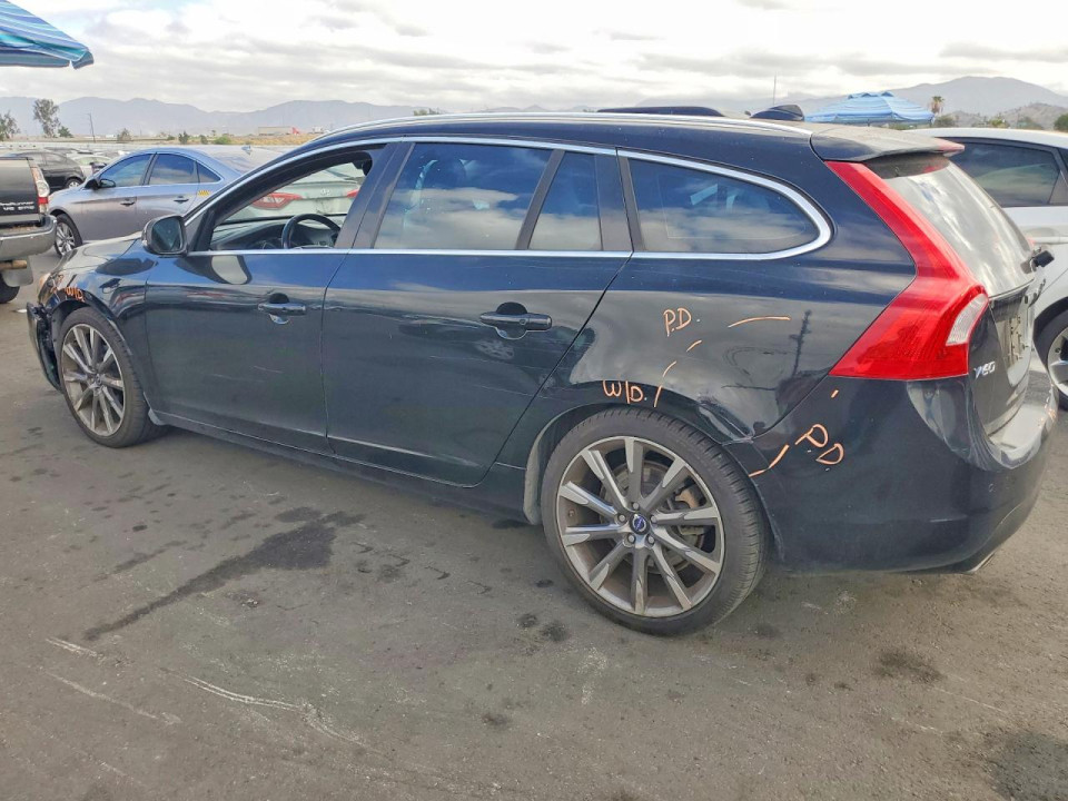 Volvo V60 2015 — Copart