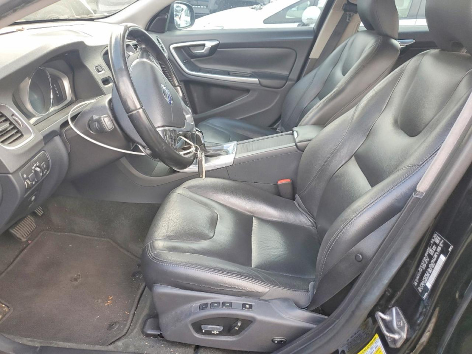Volvo V60 2015 — Copart