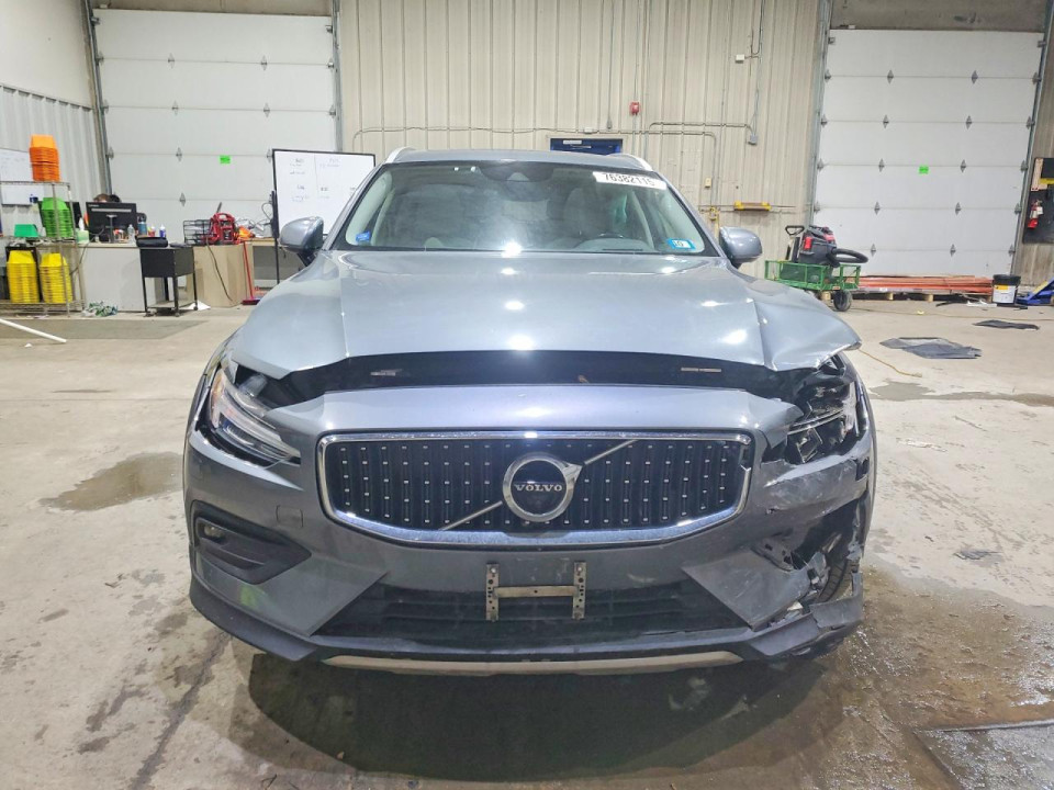 Volvo V60 2020 — Copart