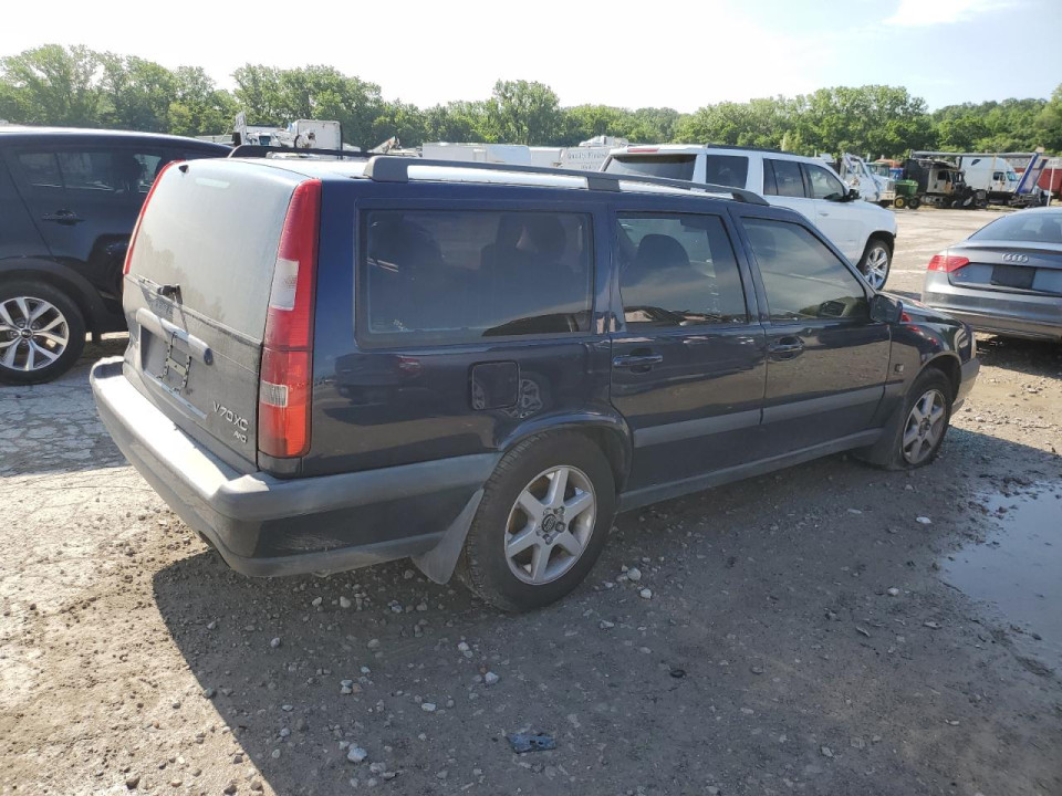 Volvo V70 1999 — Copart