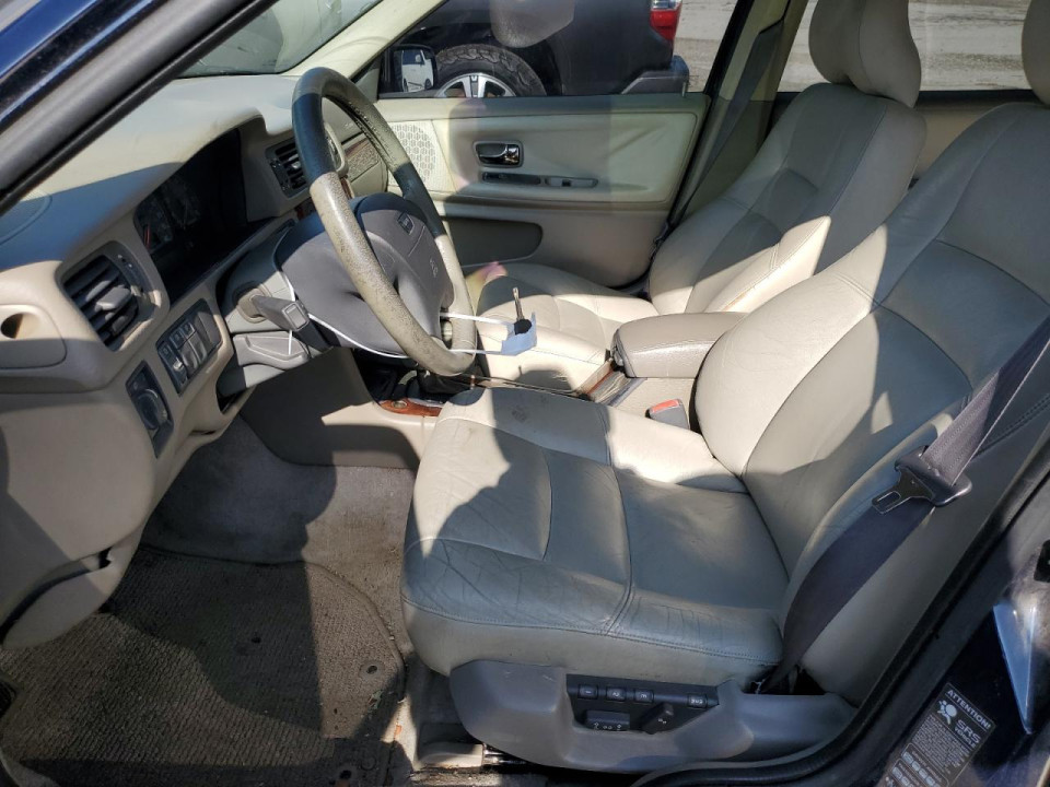 Volvo V70 1999 — Copart