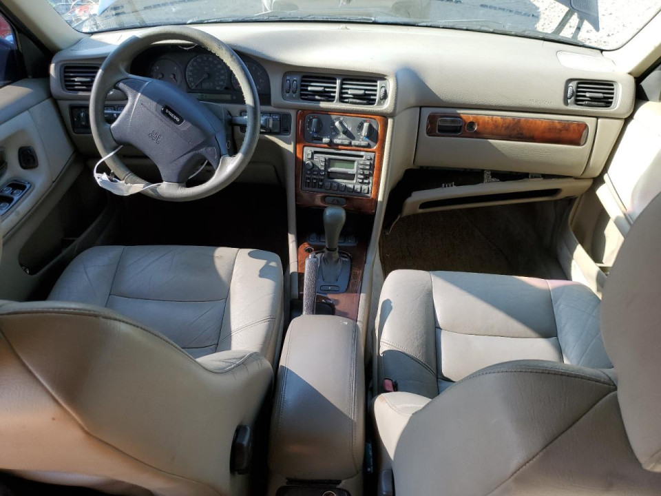 Volvo V70 1999 — Copart