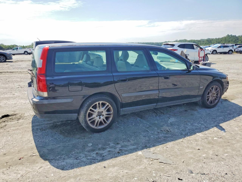 Volvo V70 2004 — Copart