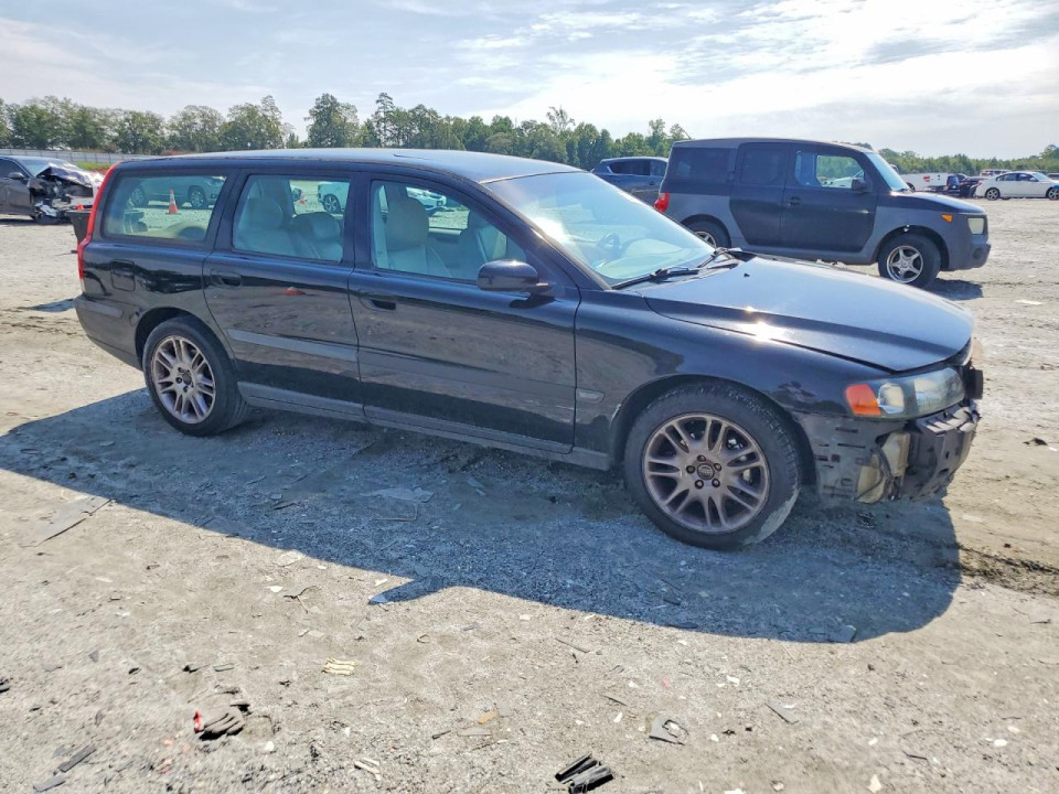 Volvo V70 2004 — Copart