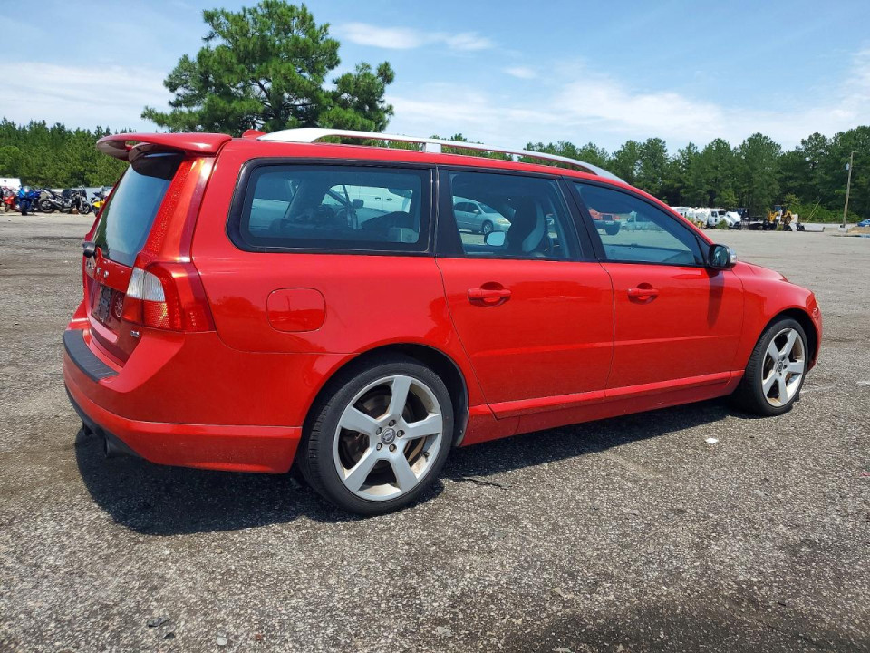 Volvo V70 2010 — Copart