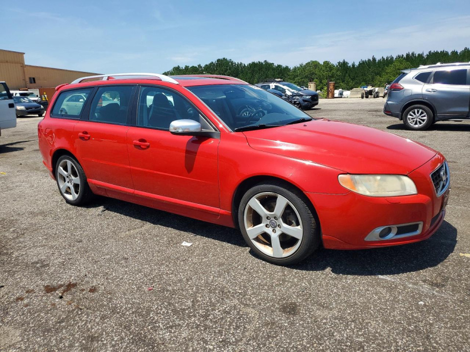 Volvo V70 2010 — Copart