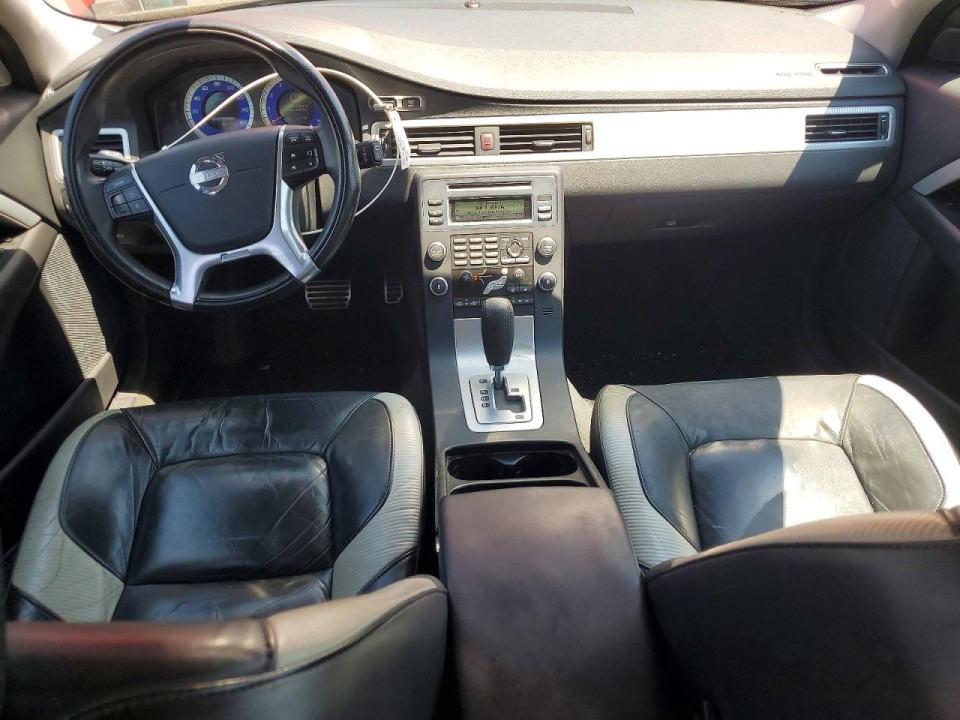 Volvo V70 2010 — Copart