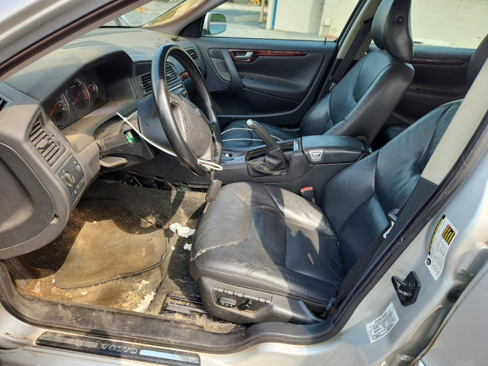 Volvo V70 2006 — Copart