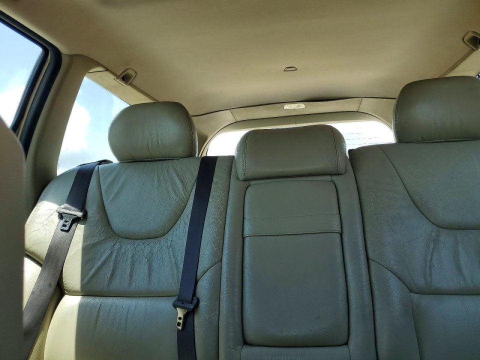 Volvo V70 2004 — Copart