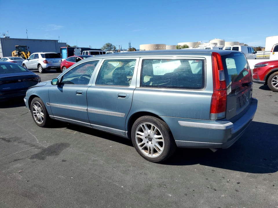 Volvo V70 2004 — Copart