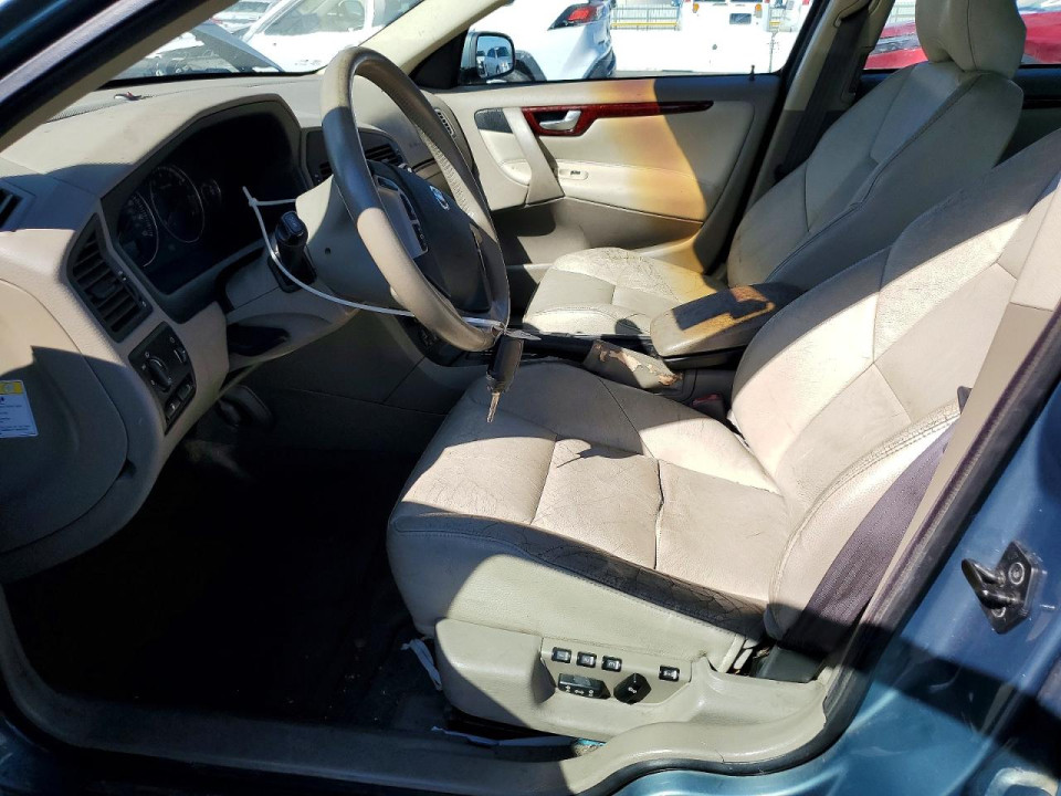 Volvo V70 2004 — Copart