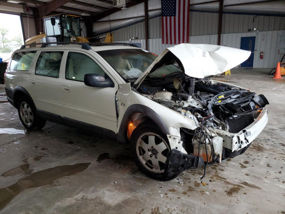 Volvo V70 2002 — Copart