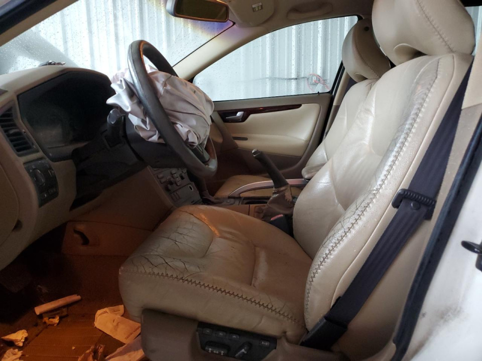 Volvo V70 2002 — Copart