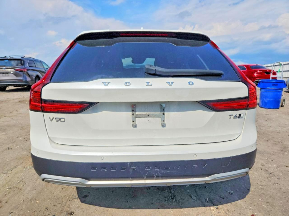 Volvo V90 2021 — Copart