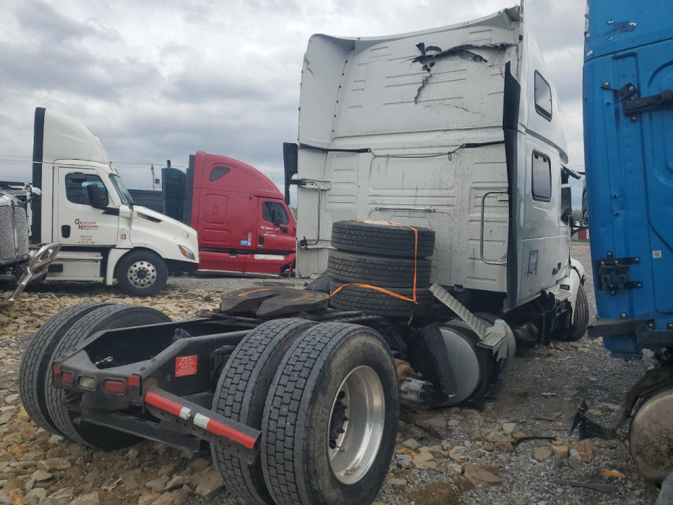 Volvo VNL SEMI TRUCK 2020 — Copart
